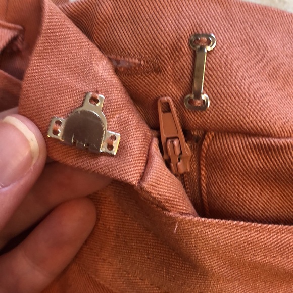 Forever 21 Coral Paper Bag Shorts Size M - Picture 3 of 7